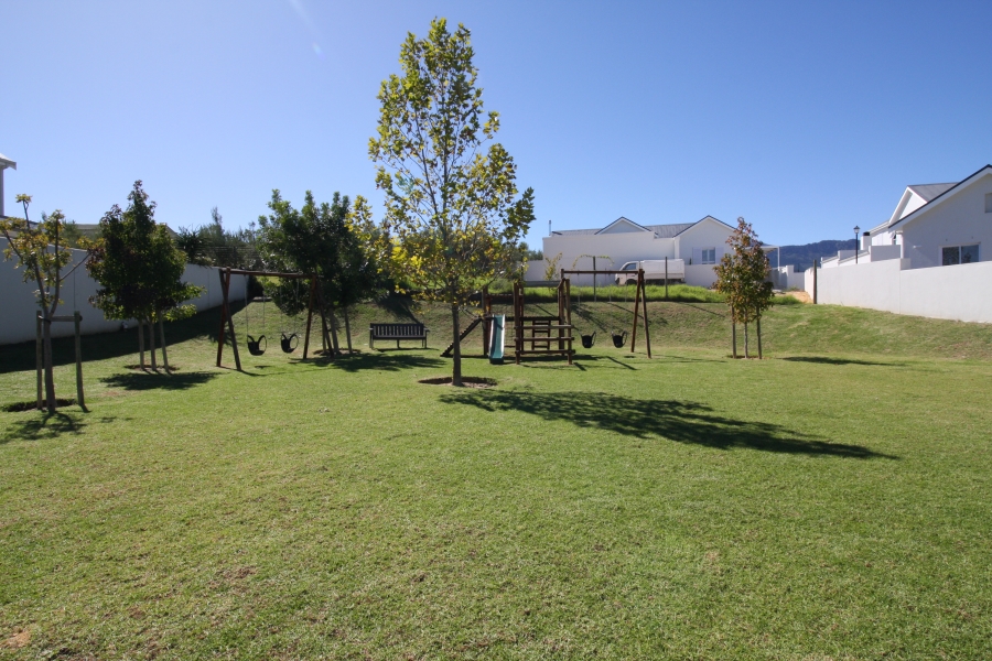 3 Bedroom Property for Sale in Berg En Dal Western Cape